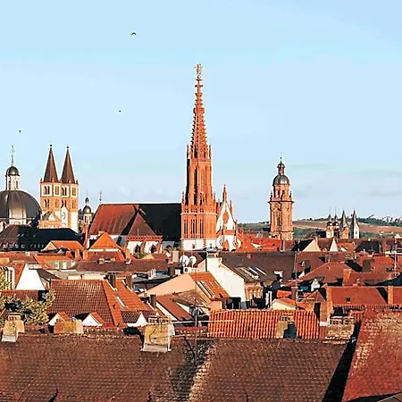 V Evert - Am Congress Centrum 4*